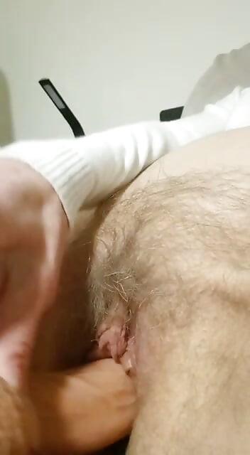 Eu sozinha em casa e fazendo um vídeo para meu marido no hotel