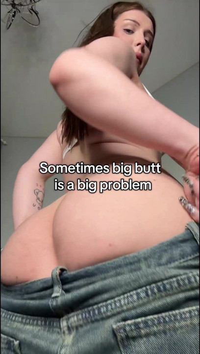 Spread my big ass to see my sweet hole