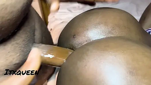 Nggak kasih ampun sama lubang pantat sempitku