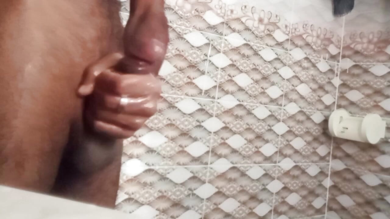 I saw my teachers boobs and i masturbate on ner face