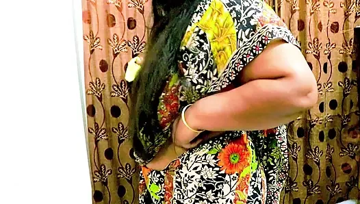 Adik tiri India yang cantik dan adik tiri selingkuh, romansa asli 18+ desi, video xxx obrolan kotor bangla