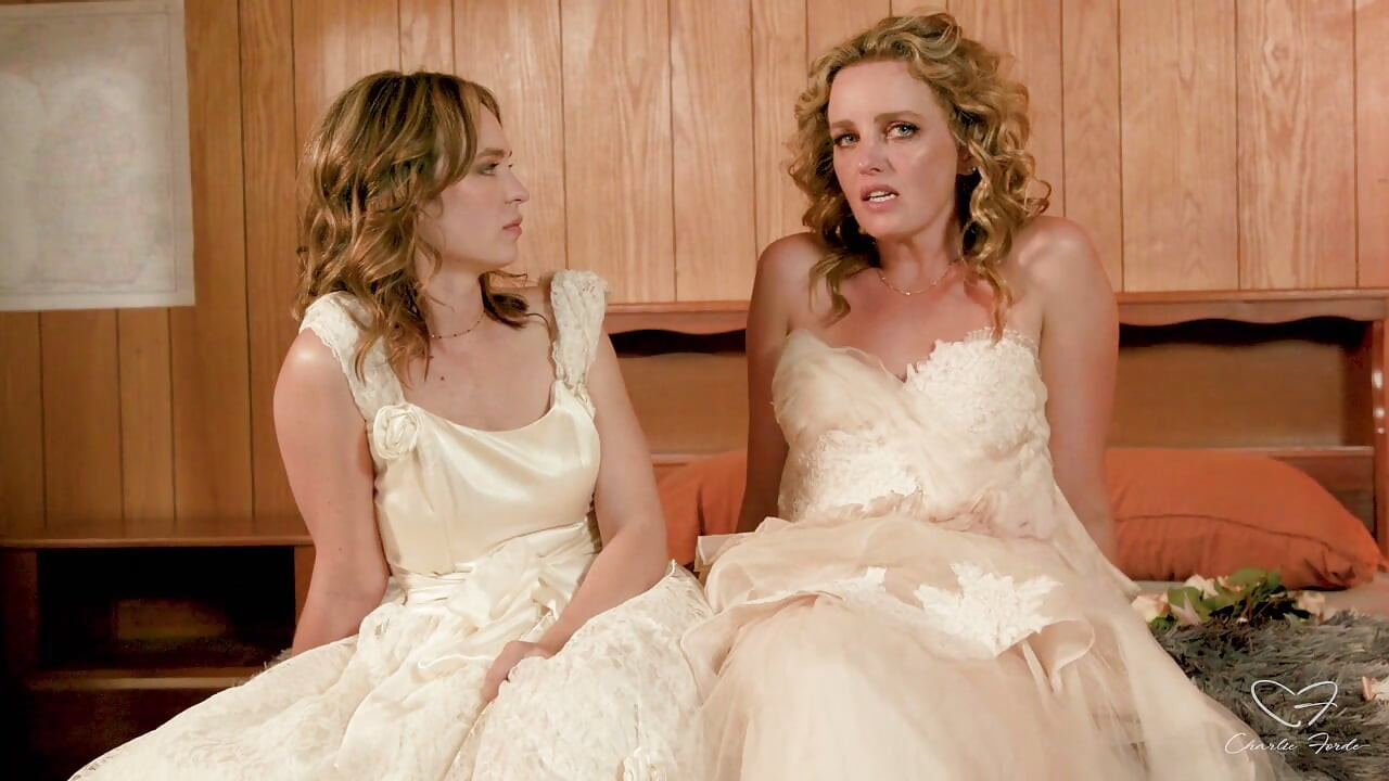 Interview: Marriage and Eloping Featuring Charlie Forde, Lilly Bell