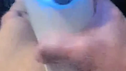Tabu fantezisini düşünerek fleshlight ile iyi bir 31 çekiyor
