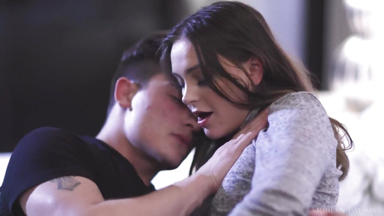Modern-day Sins - Shy Teen Aften Opal Swaps Places with BFF to Finally Suck Her Crush's Big Cock!