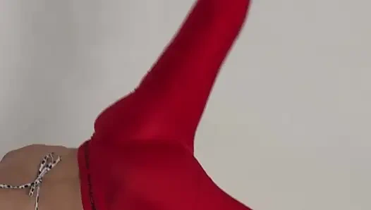 Sıkı kırmızı tayt yoga bacakları