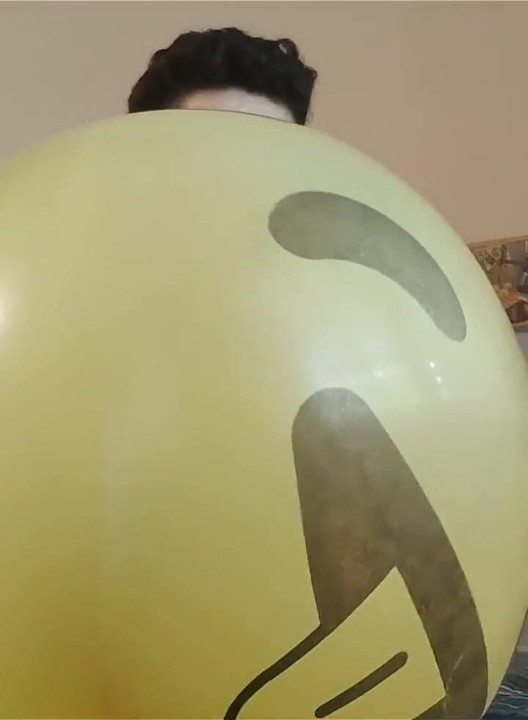 Blowing up a Huge Smiley Balloon While Jerking off
