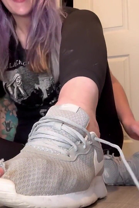 Size 16 Feet Squeezing Into Smaller Size Sneakers