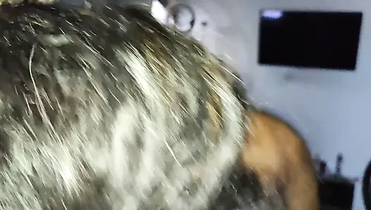 Колумбийская брюнетка учит нас ее сексуальным навыкам