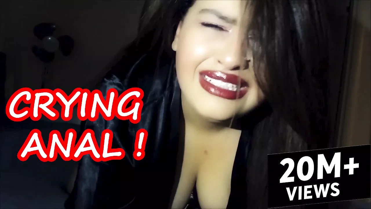 BIG ASS GETS SURPRISE ANAL!