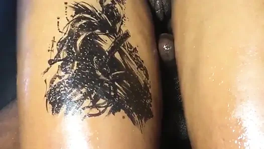 Menari, dan ngentot paha - pangkuan ngentot