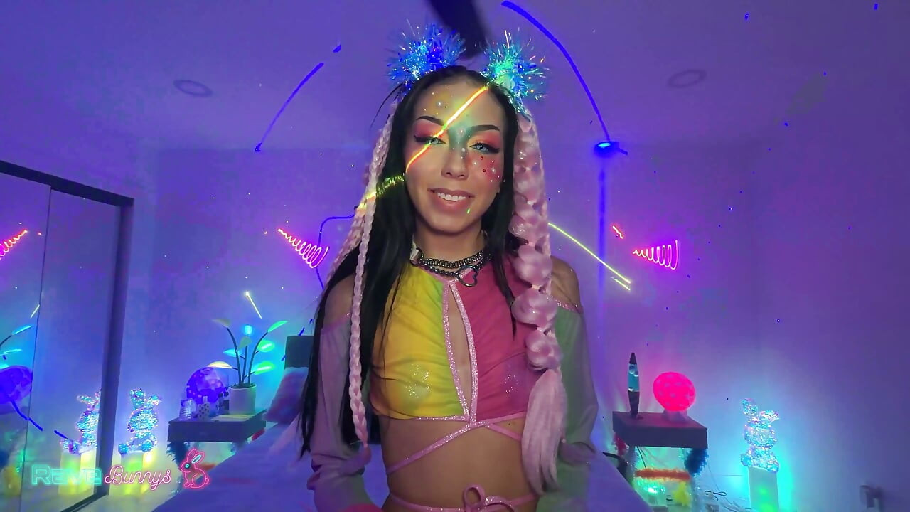 Festival Bianca Bangs rebola em Brian Omally até ele gozar no cu dela!