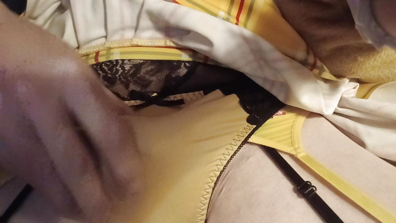 Panties are awesome to jerk in.