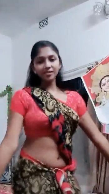 Sexy dancing with saree