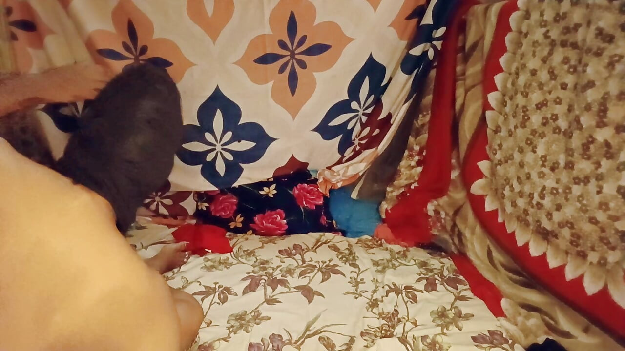 Pooja Aunty of Desi village 5.mp4 a birthday gift part