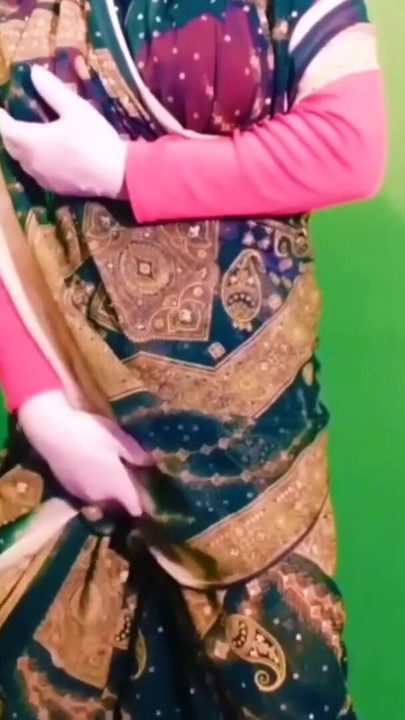 Indian Desi village Hot bhabhi | Clip 1