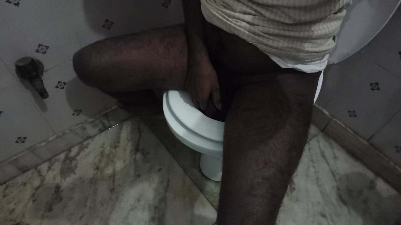 Bathroom mein bhabhi ki pantry bara se khela