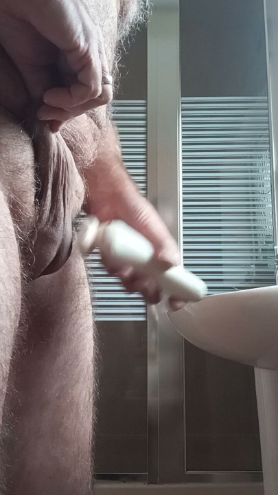 Shaving my balls