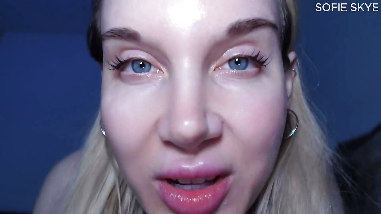 Futanari - Nova devojka ima futa kurac POV Futa - Sofie Skye
