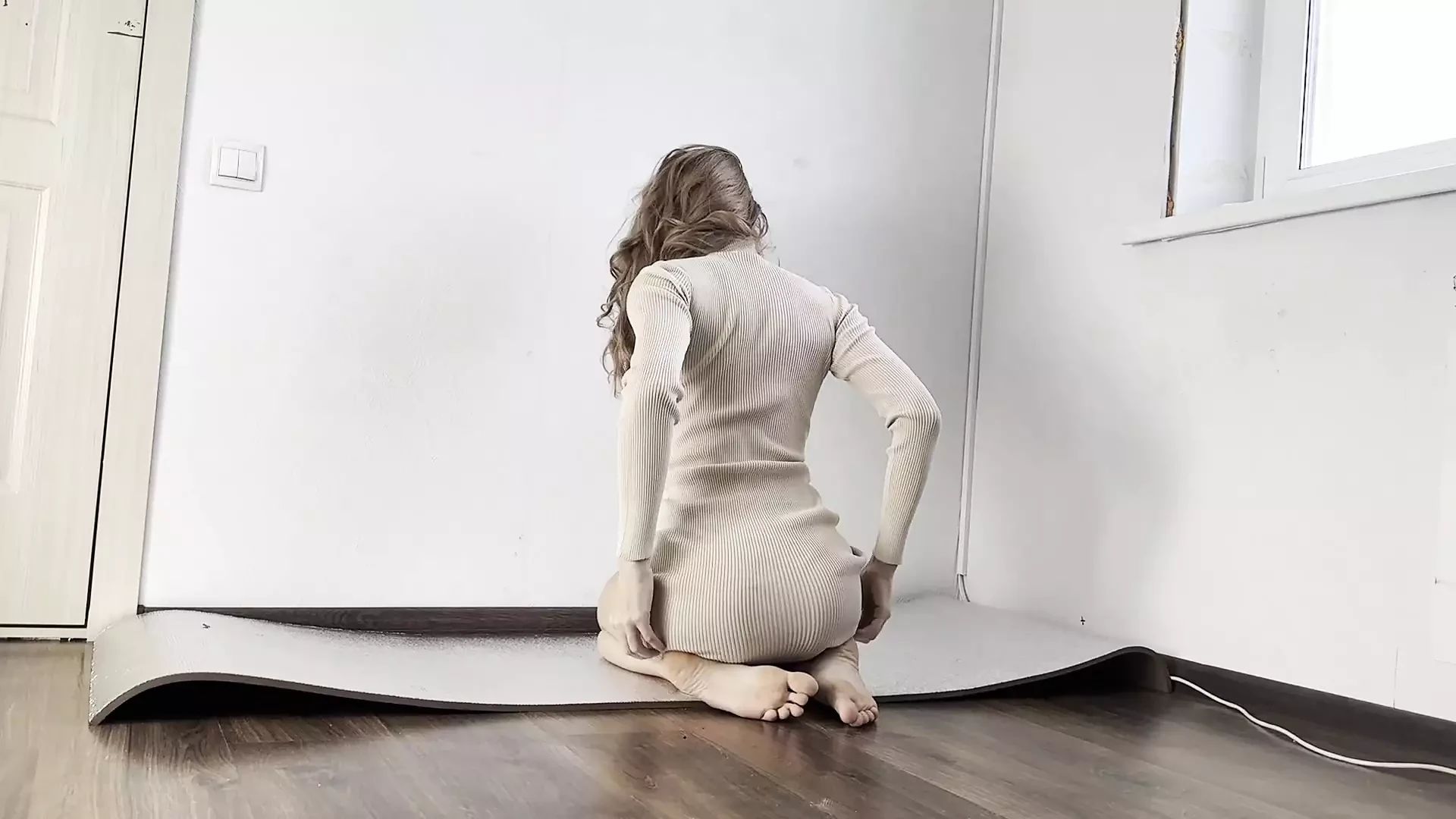 Adoração anal e provocação em vestido de ioga