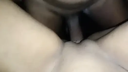Gadis perawan Deshi mengambil porno pertama kali kontol besar