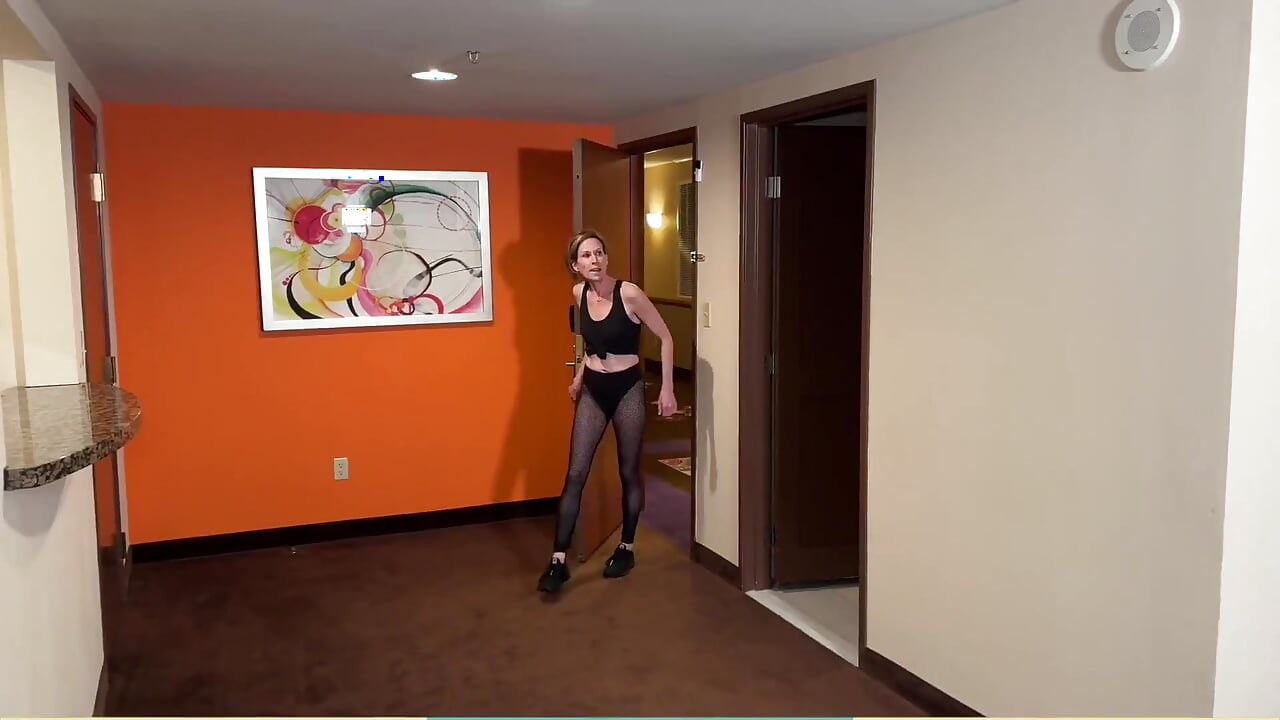 ホットワイフが間違った部屋に入って犯される