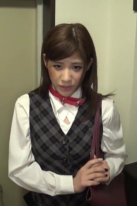 山茶花情結 Emi.e 一個在夜景中過著雙重生活的女人 第一部