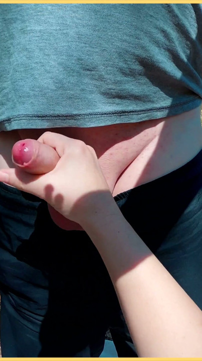 Wifey geeft intense openbare pijpbeurt | Clip 2