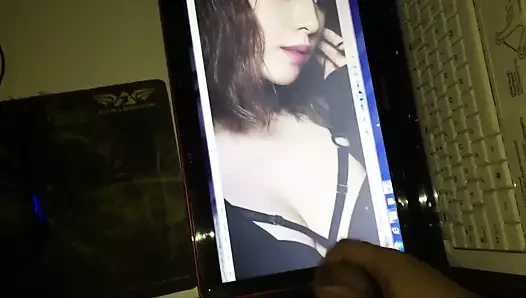 jiyeon üzerinde Cum