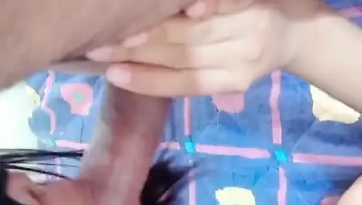 Video seks anal pertamaku, aku harap kamu nggak keberatan kalau aku kelihatan lebih muda