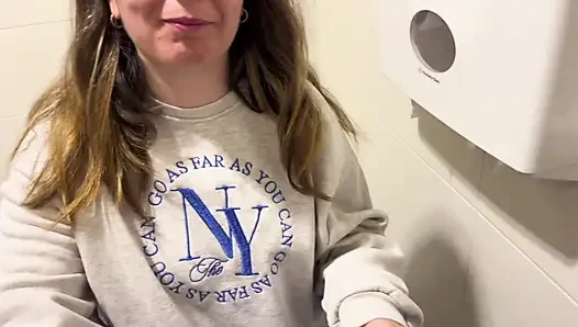 Sie brechen mir den arsch, nachdem ich ihm einen schönen blowjob gegeben habe