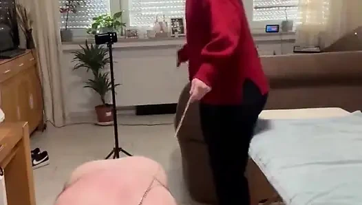 DomLadyMia-SlaveOfM Rote Striemen für den Sklaven Teil2