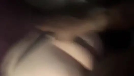 Meine schwester meiner ehefrau liebt, wenn ich tief in ihrer muschi bin