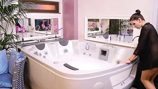 Texas Patti DP Gangbang in Garage and Bath