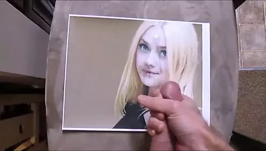 Dakota fanning boşalmak haraç 04