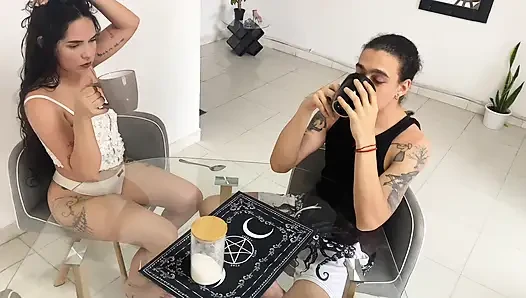 MY STEPSISTER LEFT AND HER BIG ASS LATIN BEST FRIEND, GAVE ME A BLOWJOB! - PORN IN SPANISH