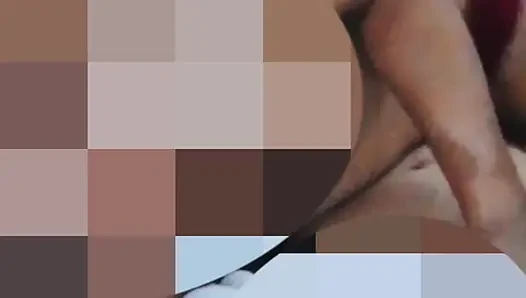 Patronumun karısının hamile olma arzusunu tatmin ediyor