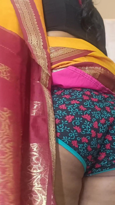 Epicka chwila z "Tamil house wife kitchen romance"