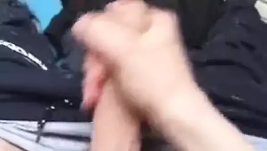 Tommyads okuldan önce masturbasyon yapmak
