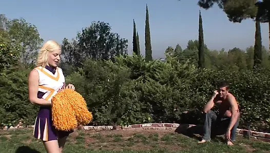 Memek ally ann si gadis nakal dientot habis-habisan