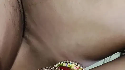 DESI bhabhi ne sex sikhaya