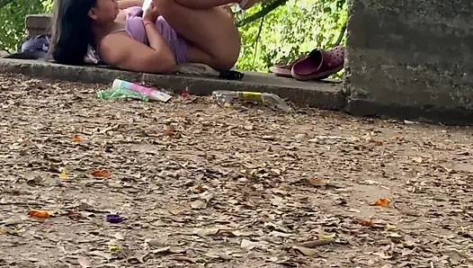 Tetanggaku kepergok masturbasi