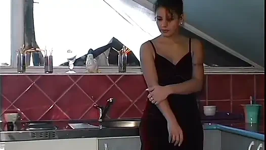 Seductive Brunette Fingered and Eaten Out in Steamy Home Encounter