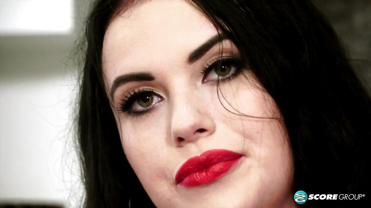 Lang, gebruind en tietend