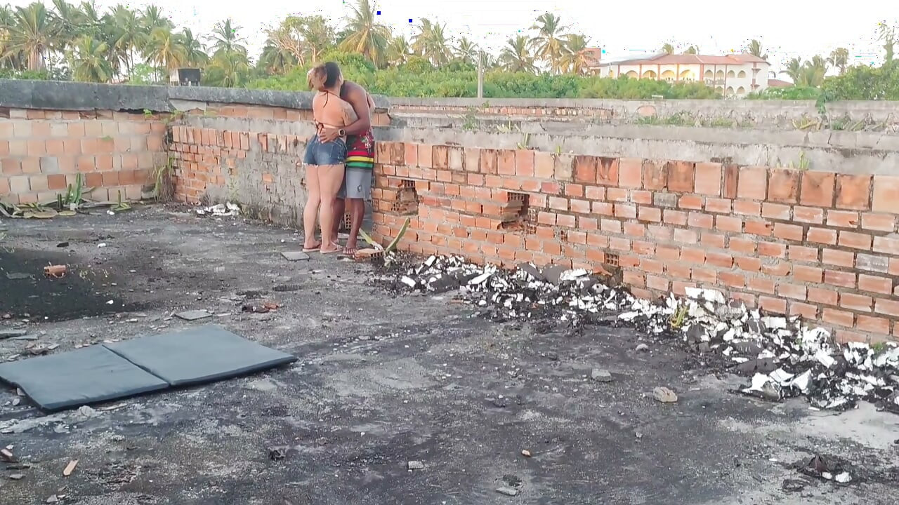 FUCK IN ABANDONED CONSTRUCTION WHEN HE WENT TO PEE