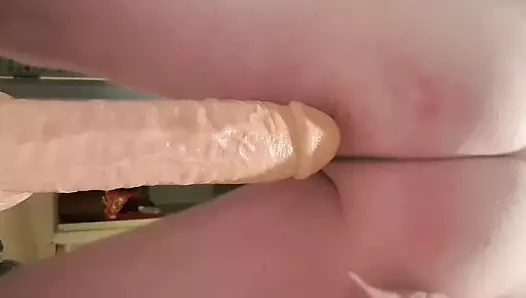 Doktor Johnson götümde asılı kaldı