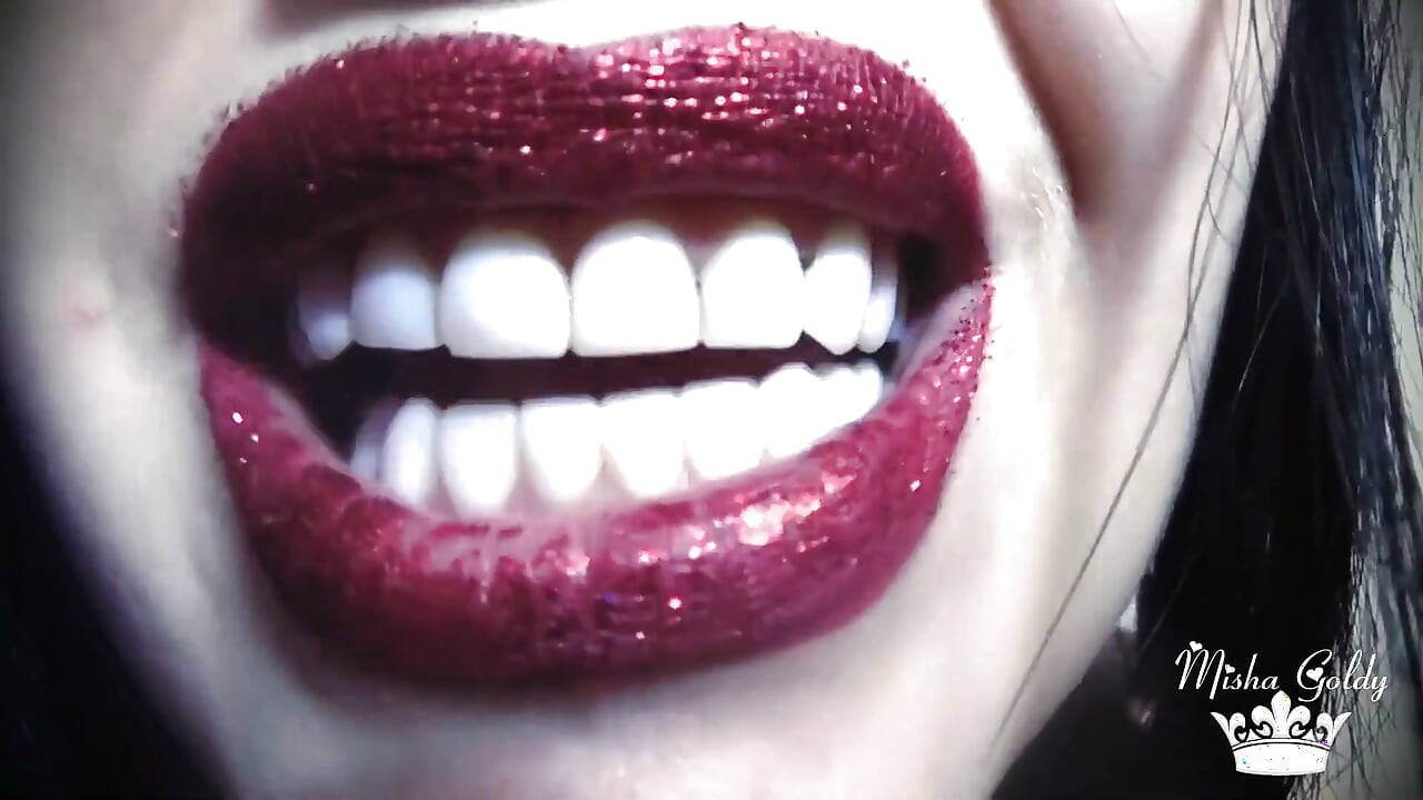 Mis labios - ¡es una puerta al infierno! Disfrutar
