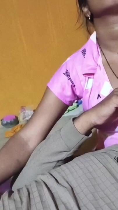Indian Desi Village bhabhi sex - Today a college girl sat on my dick - beautiful bhabhi sucking Young boy cook - hot sex xxx. | Clip 1
