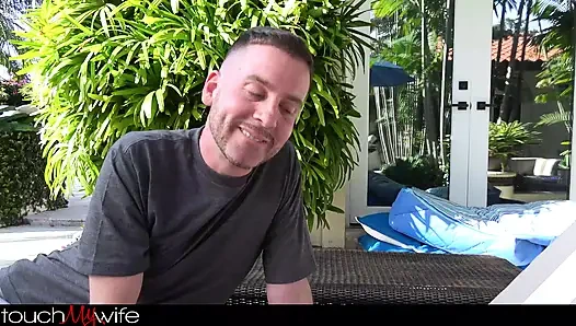 Touchmywife - yığılmış inek ateşli evli kadın komşusuyla sikişiyor!? - Michele James