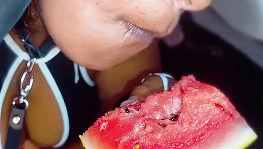 PERULU MEME KOLTUK ALTı YALAMA KARPUZLU SÜRTÜK RAHIBE