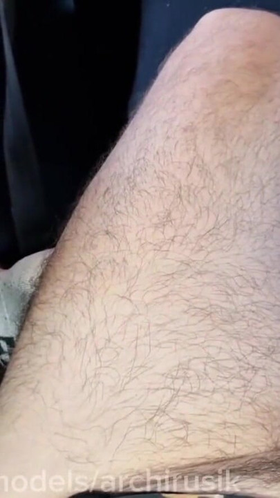 見知らぬ人が道端でコンドームなしで激しく突かれ、大量の精液をくれました | クリップ 1